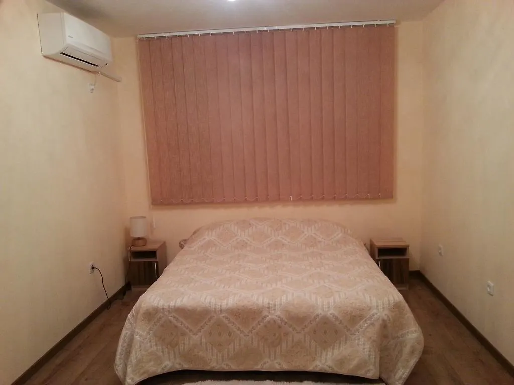 Studio Zora Burgas 0*,  Bulgaria
